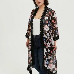 Torrid crocheted lace trimmed floral Chiffon kimono‎ duster plus size 1X 2X